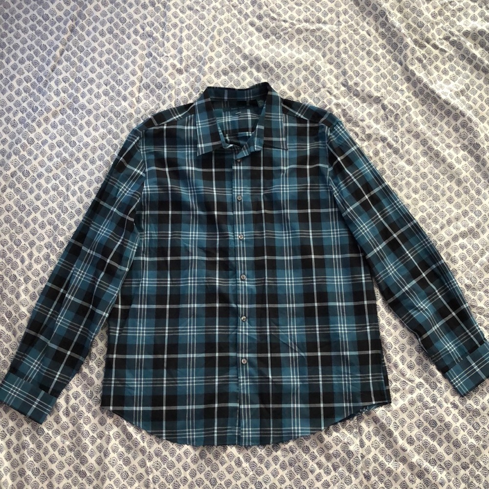 Men’s Plaid dress shirt